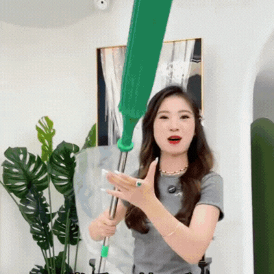 Self-twisting Water Rotating Mop